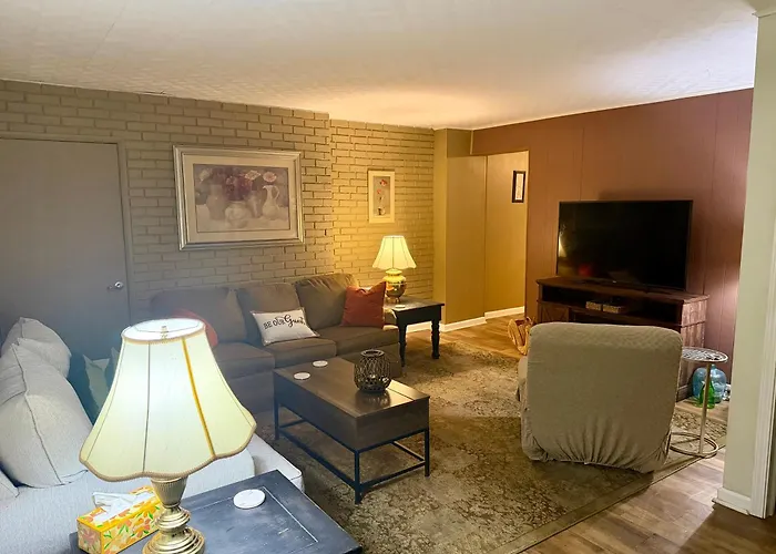 Cozy Vibe In The Pittsburgh